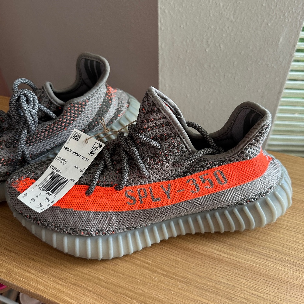 Yeezy Boost 350 V2 Beluga